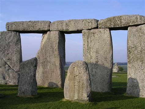 Queen's Stone - Mystical Megaliths and Breathtaking Ocean Views!