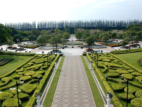  Queen Sirikit Park - Lumoava Oaasi Luonnon Ytimessä!